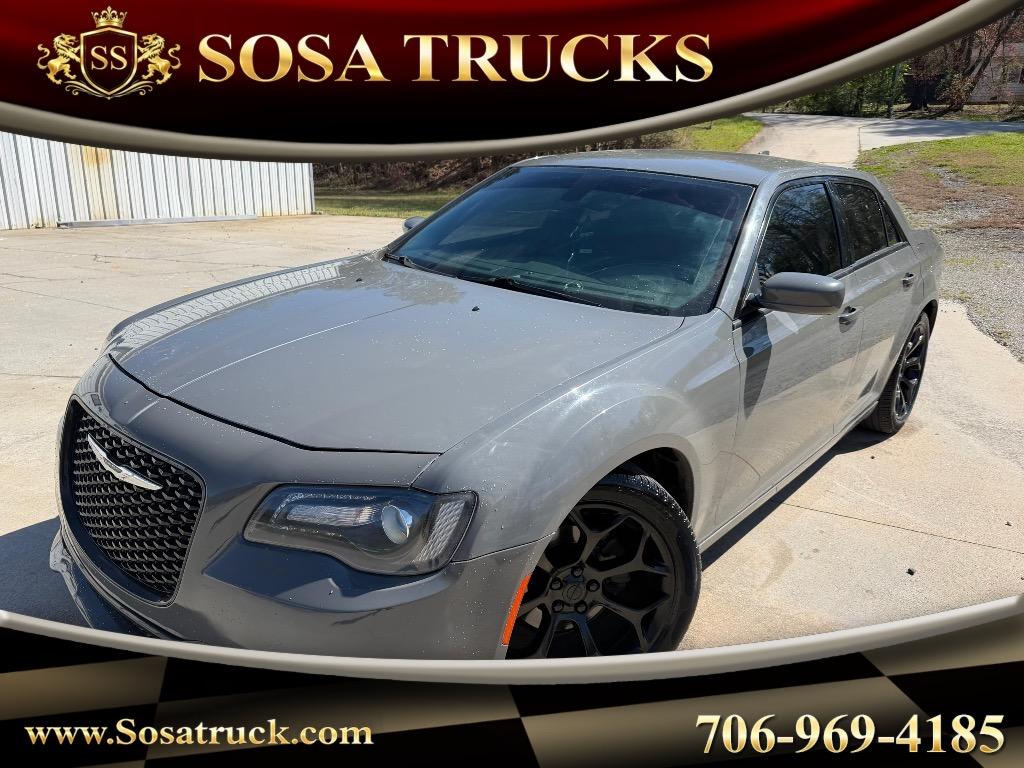 2019 Chrysler 300 S's photo
