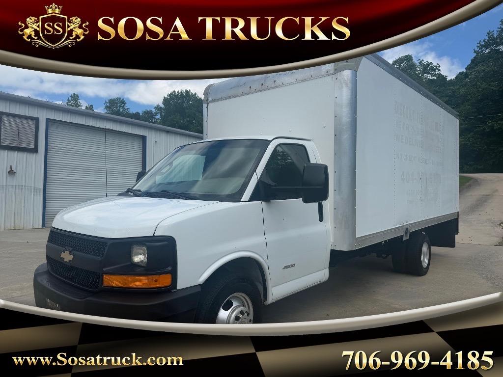 2017 Chevrolet Express 4500 177" WB's photo